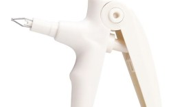 正畸结扎枪的正确使用步骤是怎样的？观看使用视频时新手需要重点掌握哪些操作细节？