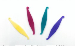 正畸矫正时有个挂钩，这到底是什么原因造成的？