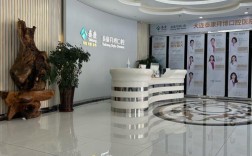 拜博口腔在全国共有多少家连锁门店？