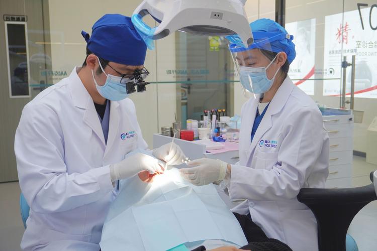 拜博口腔把牙补坏了-图2