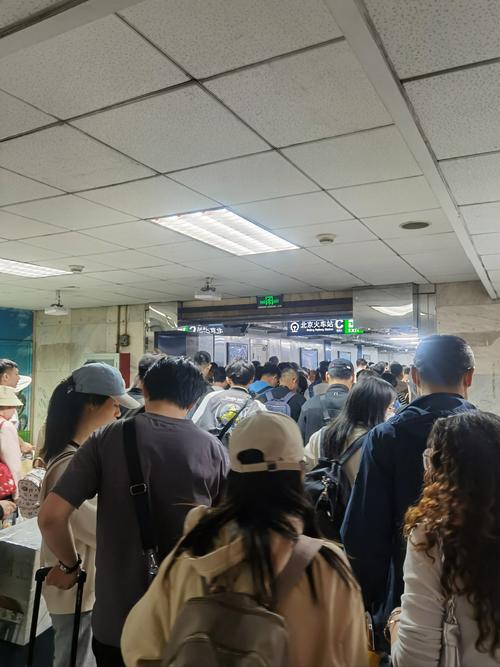 北大口腔种牙为何要排队？专家种植手术等待周期多长？-图2