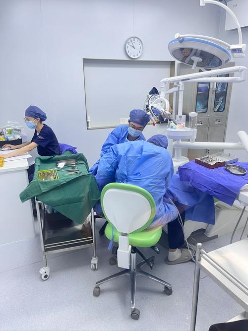 综合三甲医院能种牙吗?技术、安全、费用及适用人群全解析?-图1 综合三甲医院能种牙吗?技术、安全、费用及适用人群全解析?-图1