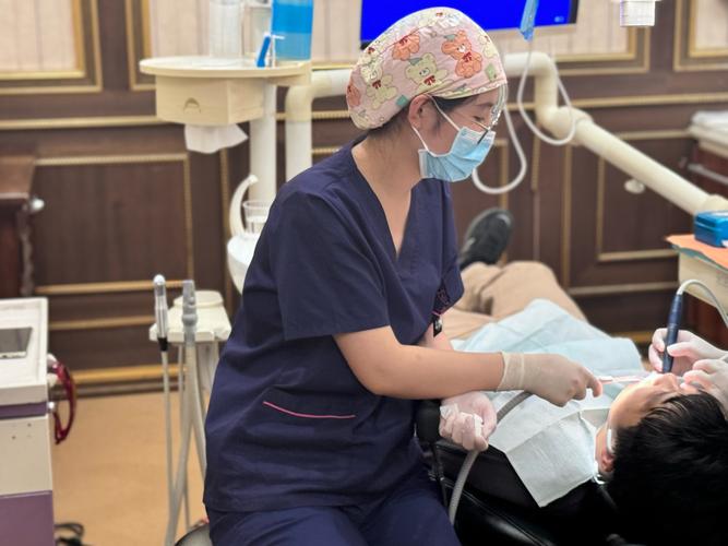 北大口腔正畸医生周琳擅长哪些牙齿矫正技术？-图3