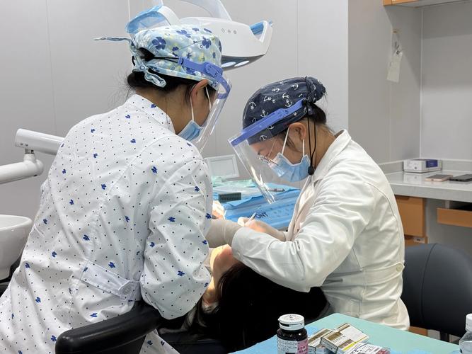 东莞哪家医院种牙好-图1