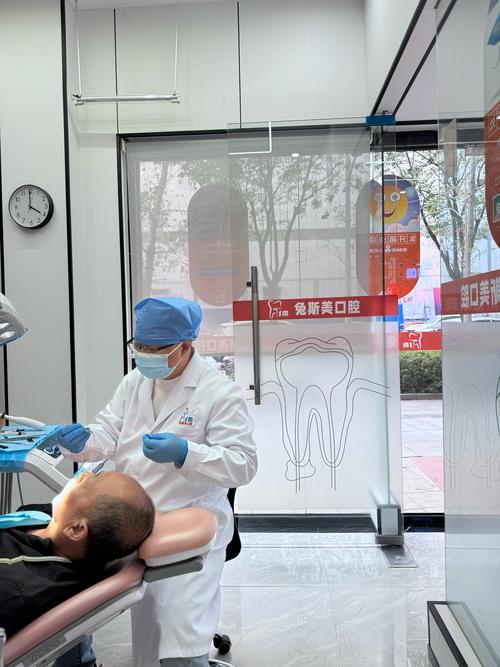 沧州中心医院种牙怎么样？效果和价格靠谱吗？-图2