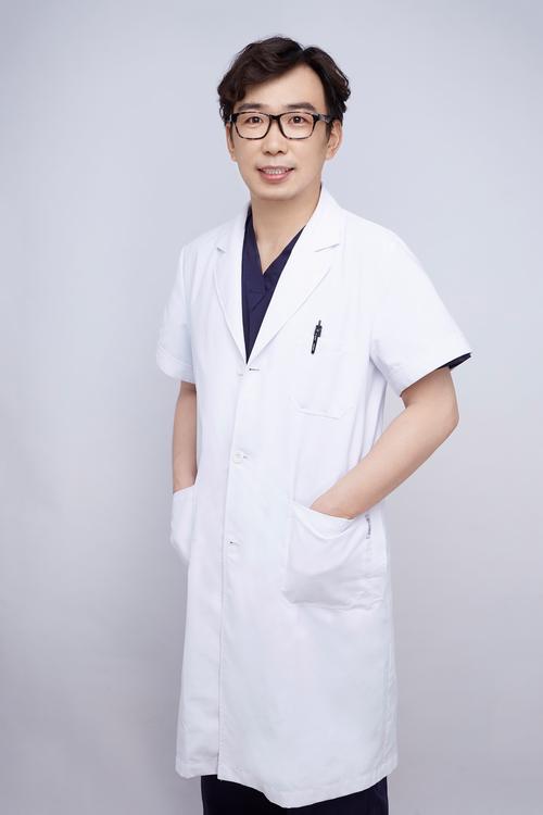 广东比较好的正畸医生有哪些？怎么选靠谱的？-图2