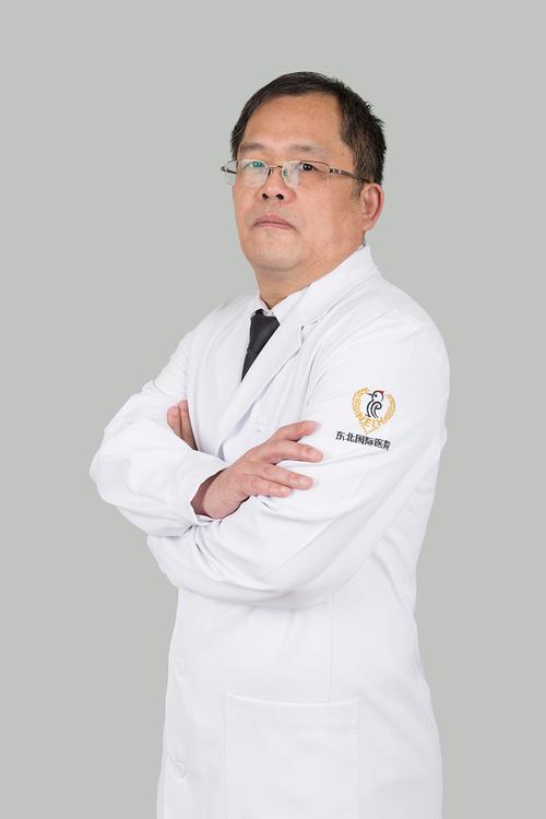 大连市牙齿正畸的名医有哪些？如何挑选靠谱的？-图1