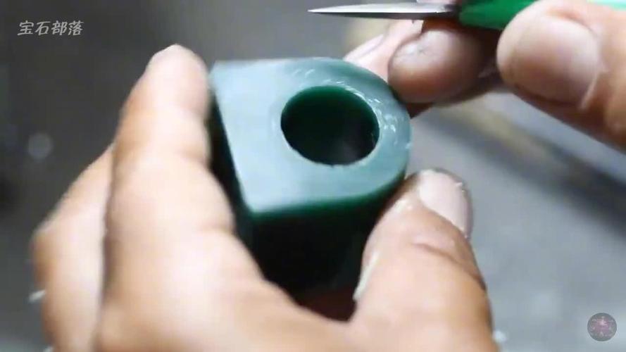 制作腊模需要准备哪些材料？详细步骤和关键技巧是怎样的？新手需要注意哪些常见问题？-图2