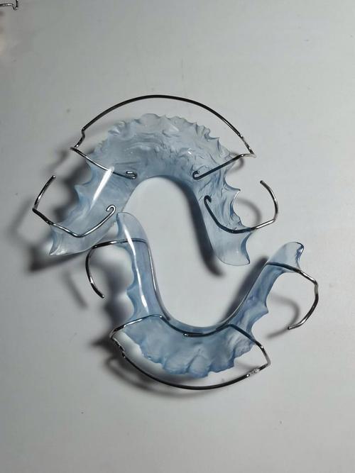 舌侧固定保持器正畸期间具体怎么护理?-图2 舌侧固定保持器正畸期间具体怎么护理?-图2