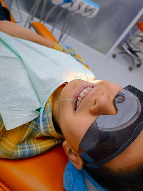 正畸复诊时，医生具体会做哪些工作？-图1