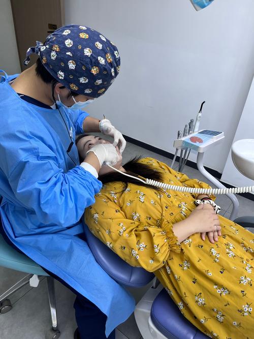 大学口腔正畸教学视频如何有效提升临床实操能力？-图1