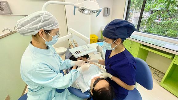 大学口腔正畸教学视频如何有效提升临床实操能力？-图2