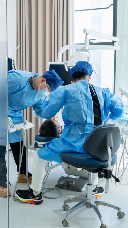 上海种牙公立哪家强？最好标准如何定？-图3