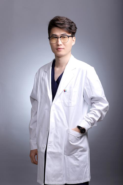 口腔正畸大夫专业特长-图1