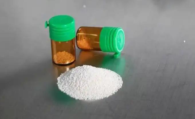 种牙为何要用植骨粉和骨膜？-图3