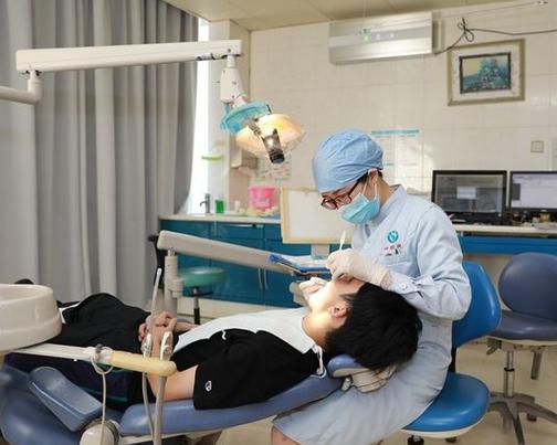 南京口腔医院牙齿正畸效果怎么样?-图1 南京口腔医院牙齿正畸效果怎么样?-图1