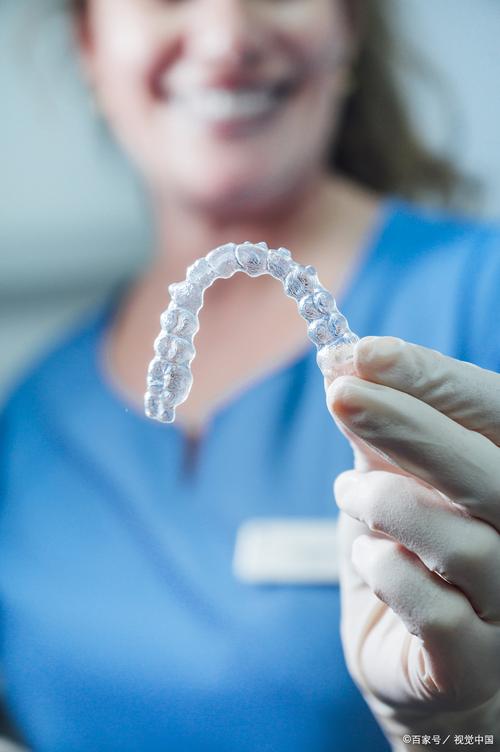 成人正畸选华西口腔效果如何？适合哪些牙齿问题？费用和周期怎么样？-图3