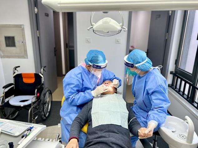 南昌口腔医院正畸医生-图2