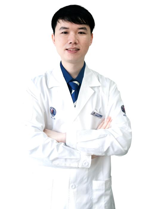 南昌口腔医院正畸医生-图3