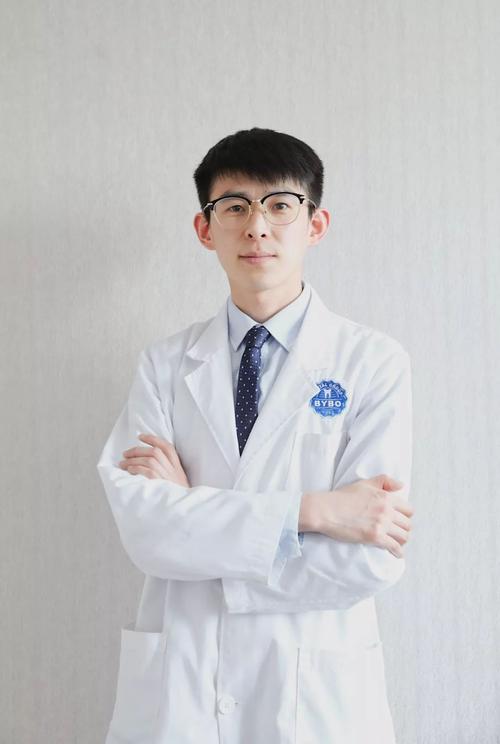 空军总院正畸科高越-图2