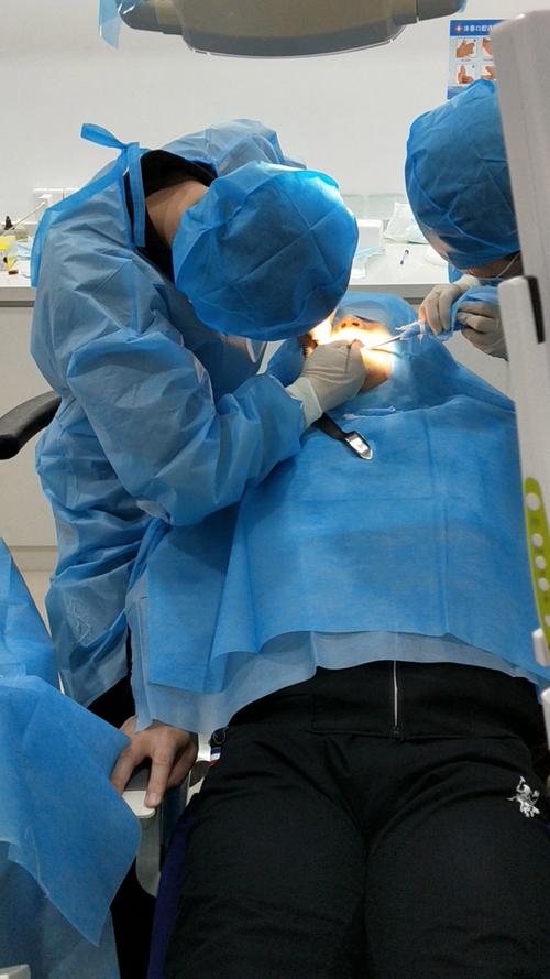 省口腔医院种牙效果如何？价格靠谱吗？-图1