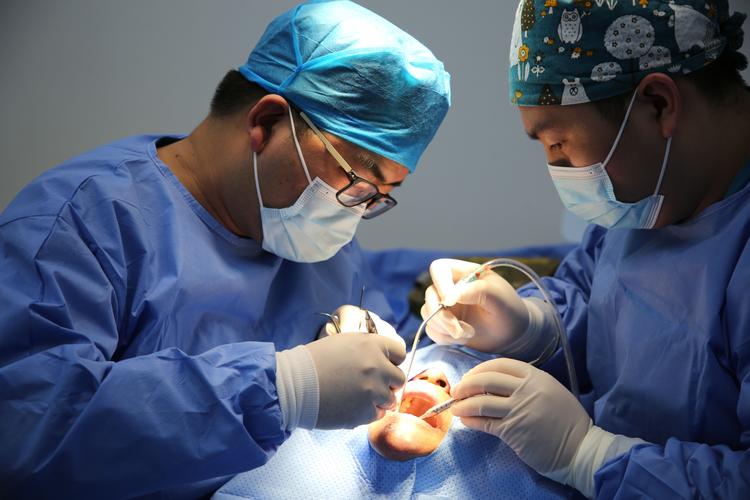 深圳种牙活动有哪些优惠？如何报名参与有保障吗？-图3