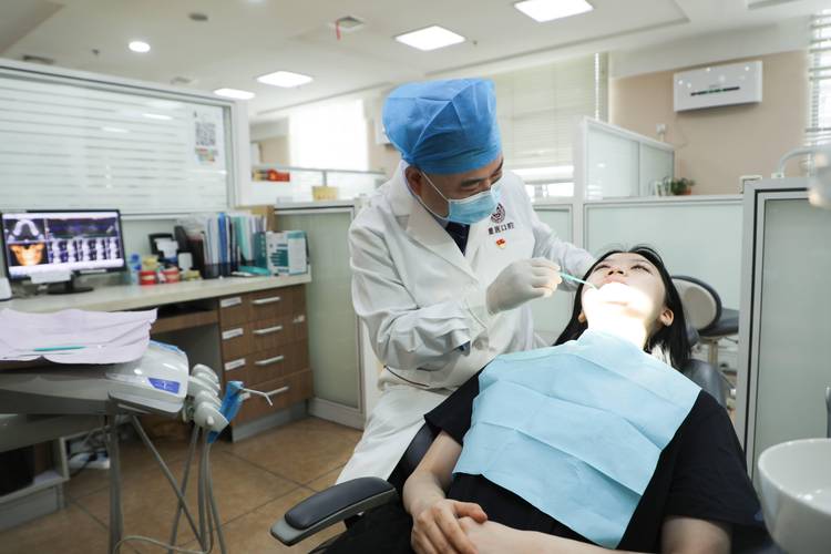 台州医院口腔正畸科怎么样？矫正效果如何？医生技术靠谱吗？-图2