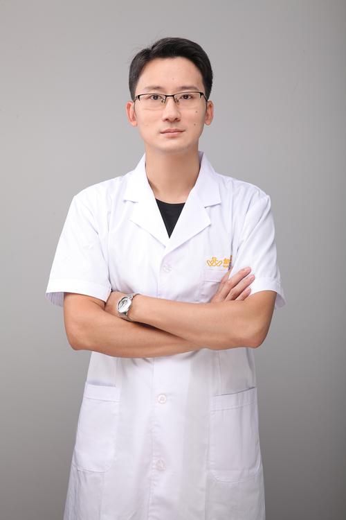 湖南正畸医生哪家强？如何找到最好那位？-图2