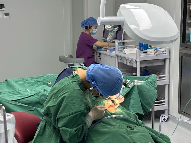 上海口腔医院植牙-图3