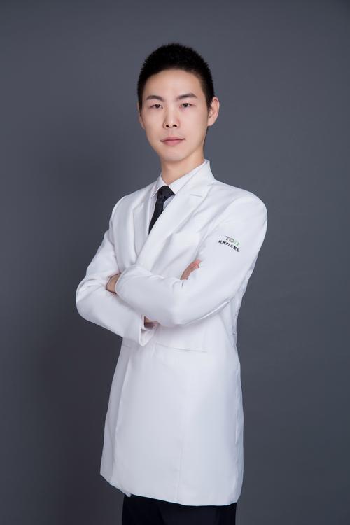 皇家爱丁堡正畸院士-图1