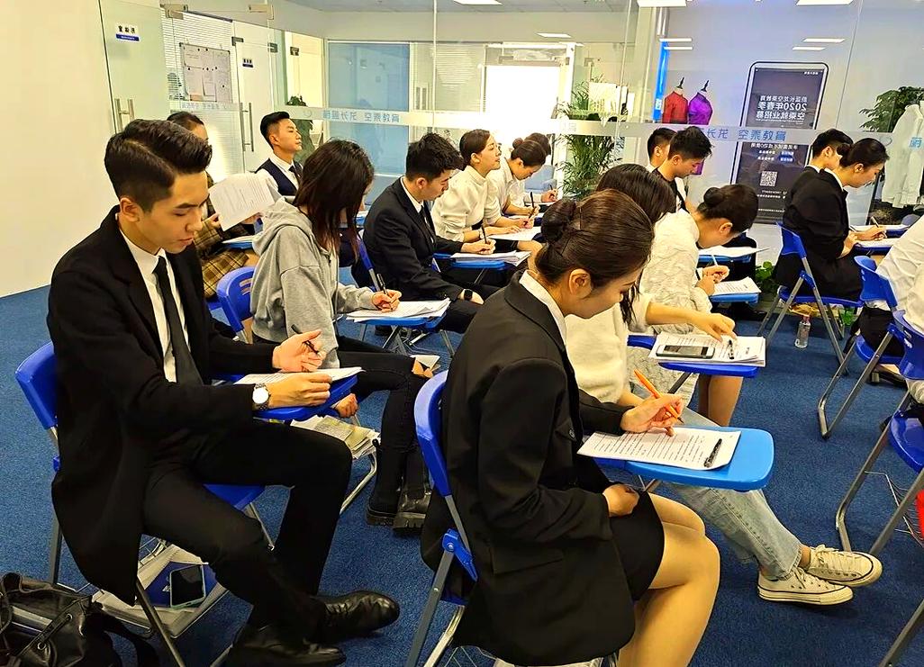 正畸会影响空乘面试吗？牙齿矫正对形象的影响有多大？-图1