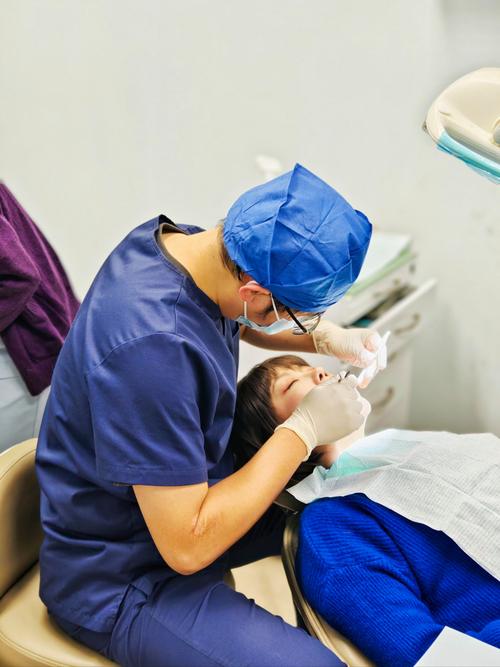 刘兮老师正畸视频-图1