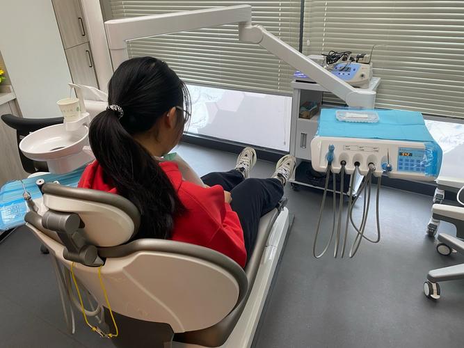 英国正畸复查费用到底贵不贵？-图3