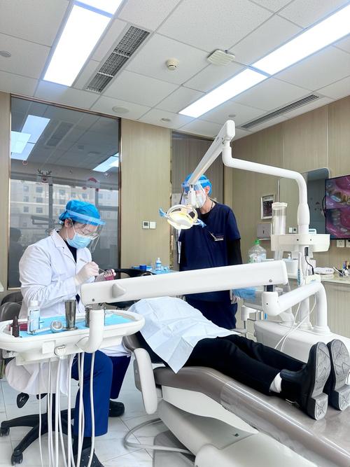 口腔正畸手术医院怎么选？效果和安全有保障吗？-图3