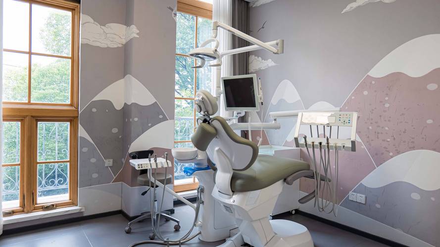 牙齿矫正医院有哪些？这些医院该怎么选？-图1