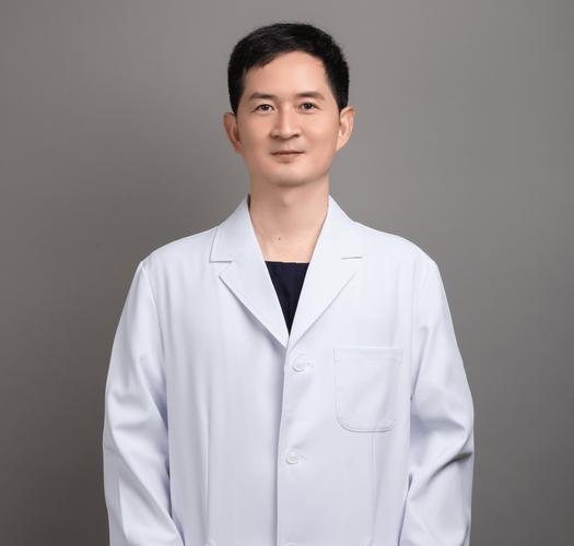 上海专业矫正牙齿医生如何选?靠谱推荐与选择指南-图1 上海专业矫正牙齿医生如何选?靠谱推荐与选择指南-图1