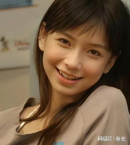 杨颖矫正牙齿是几岁开始的?她的牙齿矫正年龄是多少?-图1 杨颖矫正牙齿是几岁开始的?她的牙齿矫正年龄是多少?-图1