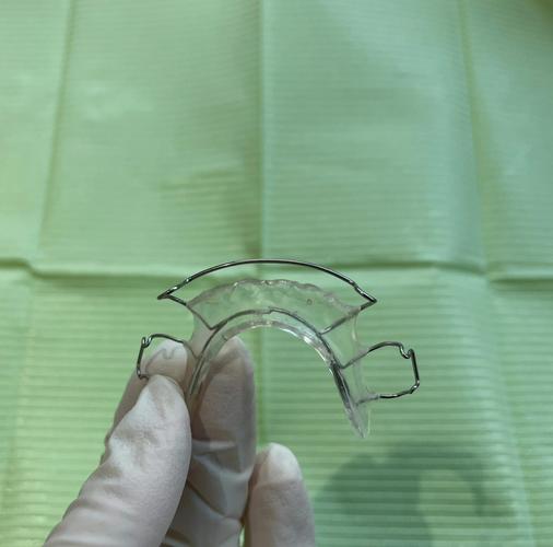 牙齿矫正完后保持器-图1 牙齿矫正完后保持器-图1