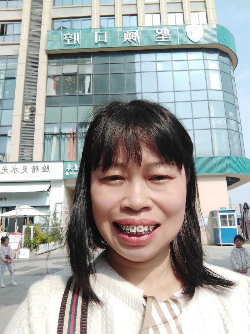 40岁矫正牙齿晚不晚？效果会受年龄影响吗？-图2