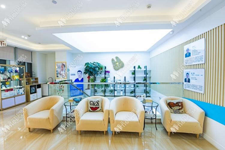 杭州矫正牙齿中心怎么选？专业矫正效果、价格和服务如何？-图3