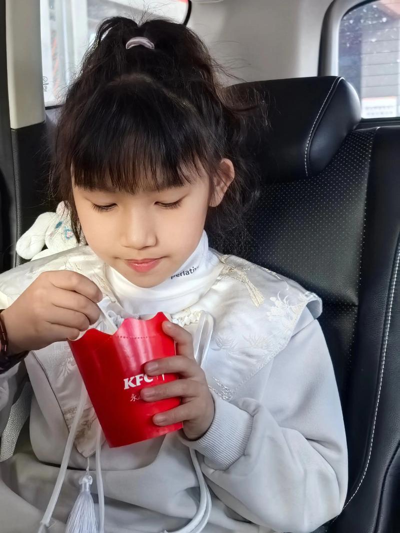 透明牙齿矫正一般需要多长时间完成？-图1