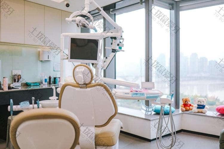 福州隐形牙齿矫正效果如何？价格贵不贵？适合做吗？-图2