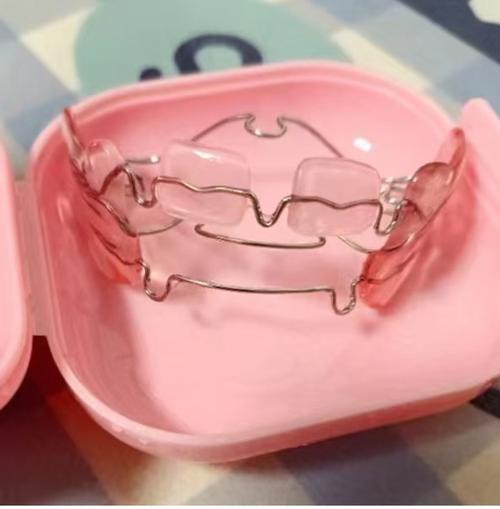 矫正牙齿咬合器如何正确使用？-图1